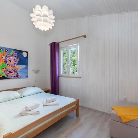 Ferienapartment In Der Zweiten Etage Fuer Vier Personen *